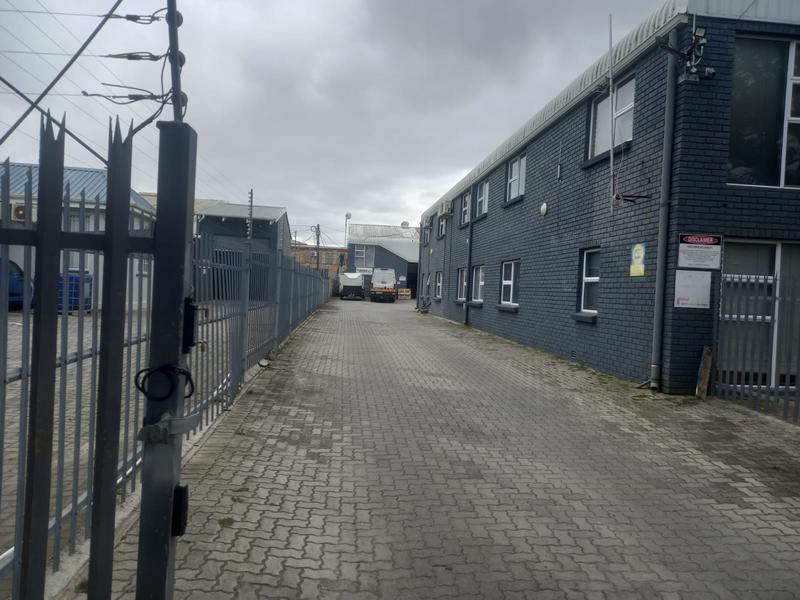 To Let commercial Property for Rent in Walmer Eastern Cape